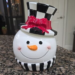 RARE ~BRAND NEW! MC Inspired Festive Snowman Cookie Jar with Red Bow